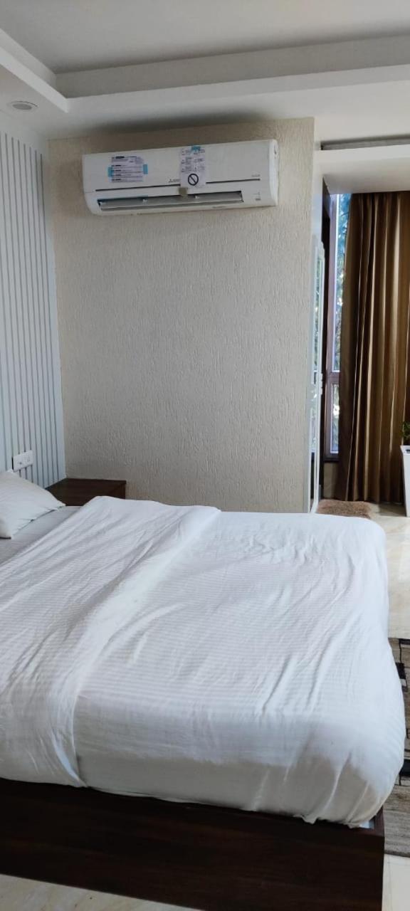 Hotel Maira デヘラードゥーン エクステリア 写真